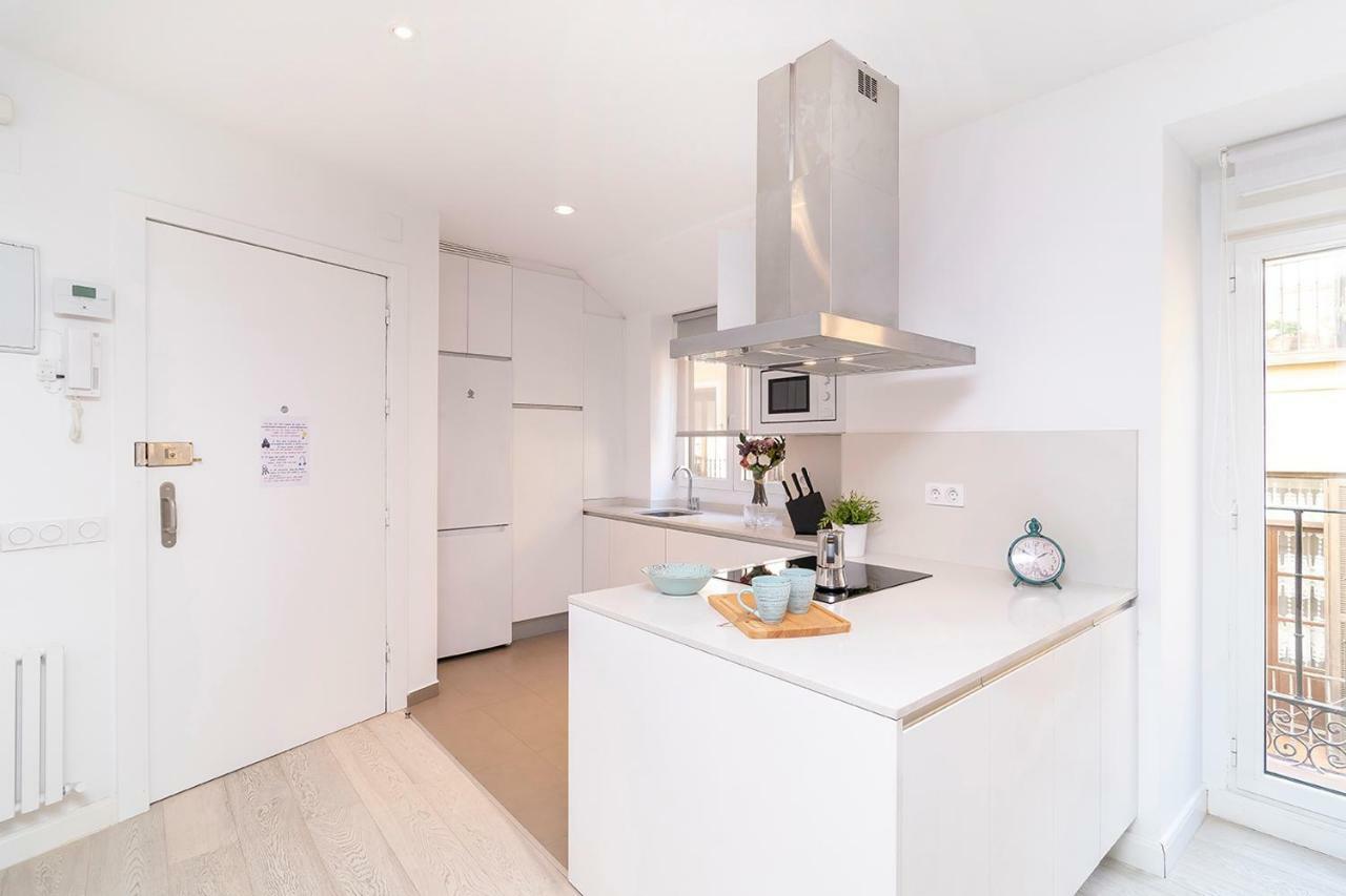 מדריד Smiling Apartment Near Puerta Del Sol By Batuecas מראה חיצוני תמונה