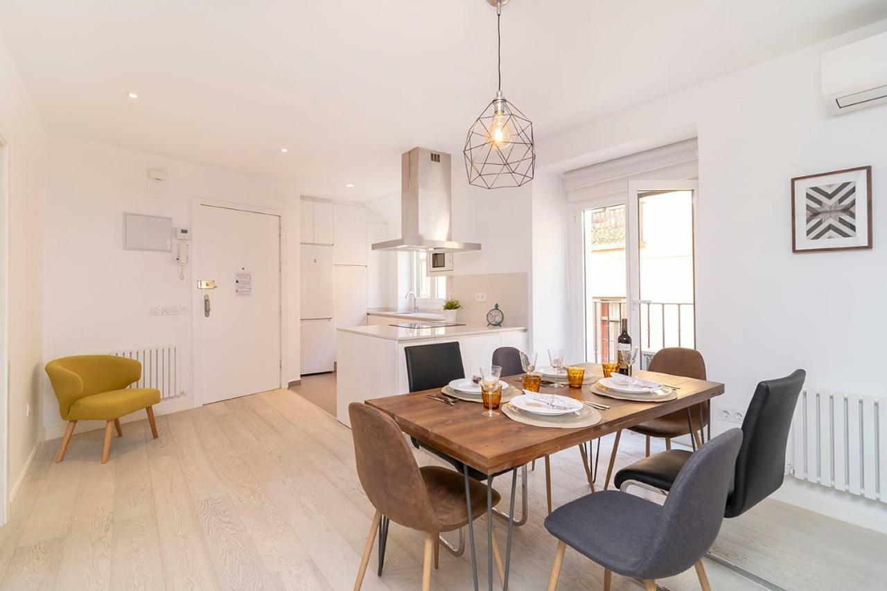 מדריד Smiling Apartment Near Puerta Del Sol By Batuecas מראה חיצוני תמונה
